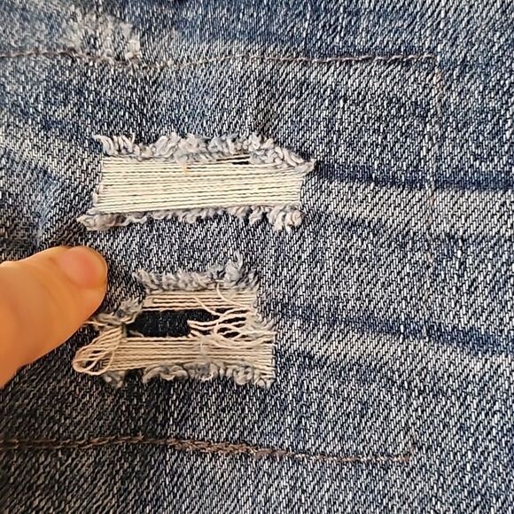 Madewell 9" High-Rise Skinny Jeans: Ripped and Patched Edition Size 26 - Picture 10 of 17